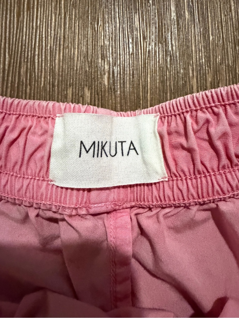 MIKUTA Organic Cotton Pink Shorts with Back Pocket Size M - Picture 2 of 5